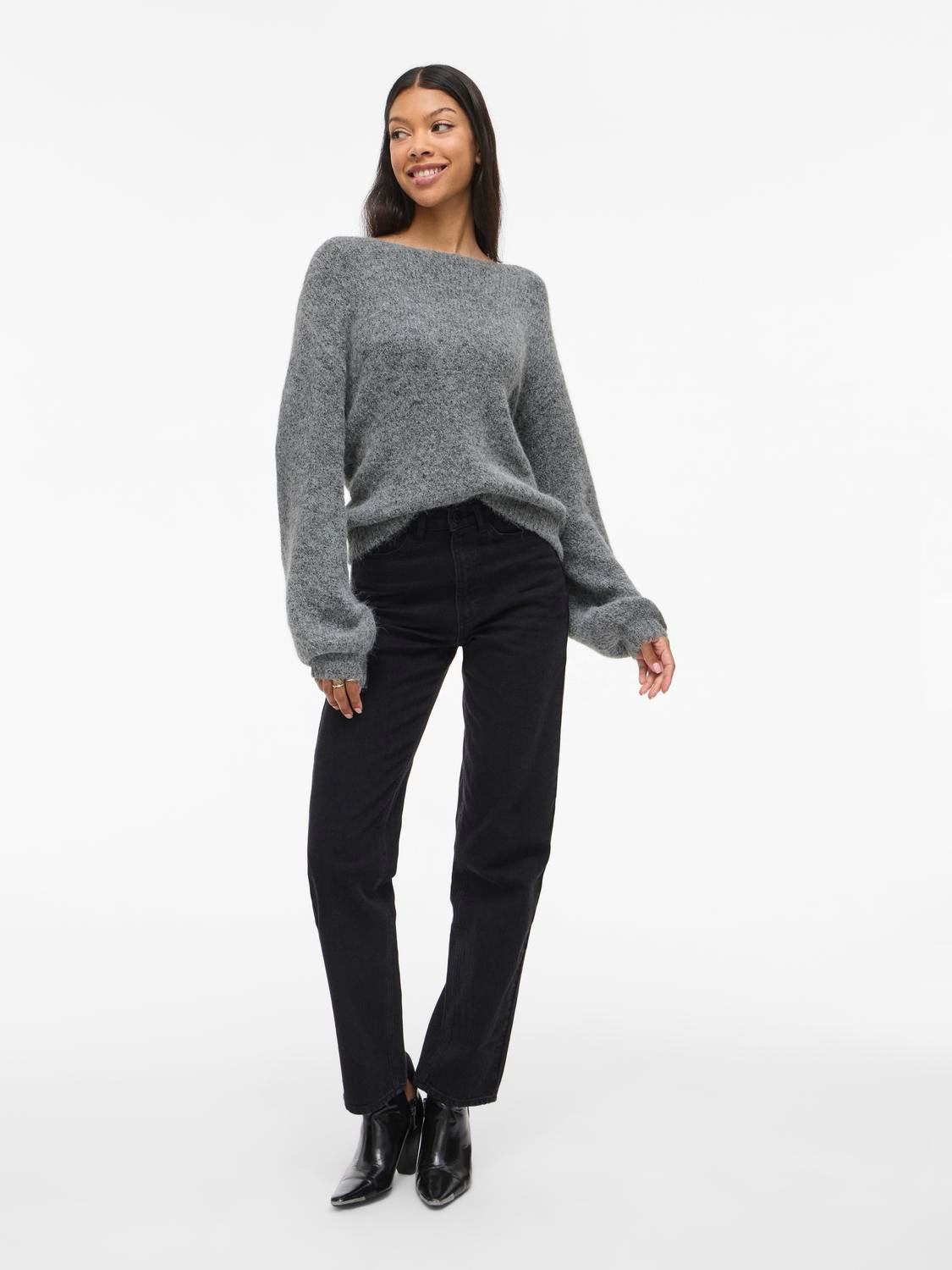 model_shot-front_full